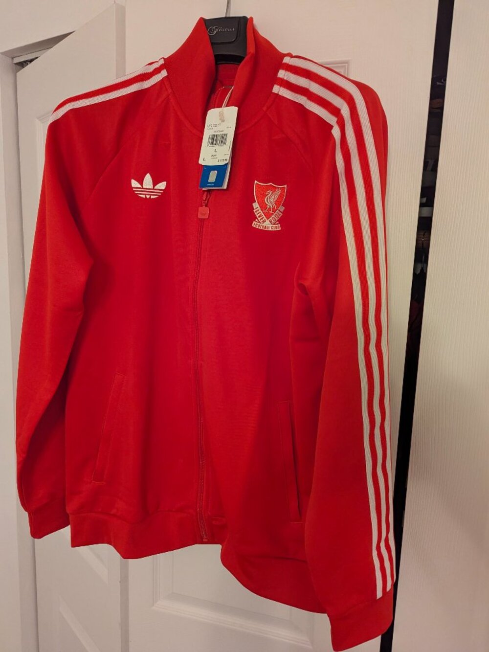 Adidas Liverpool Jacket - Picture 4 of 7